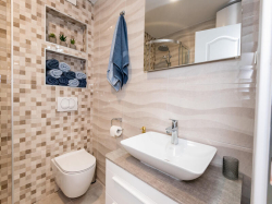 Apartmani    ROBERT Gradac