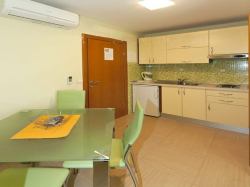 Apartmani Villa Grgo Tučepi  Tučepi